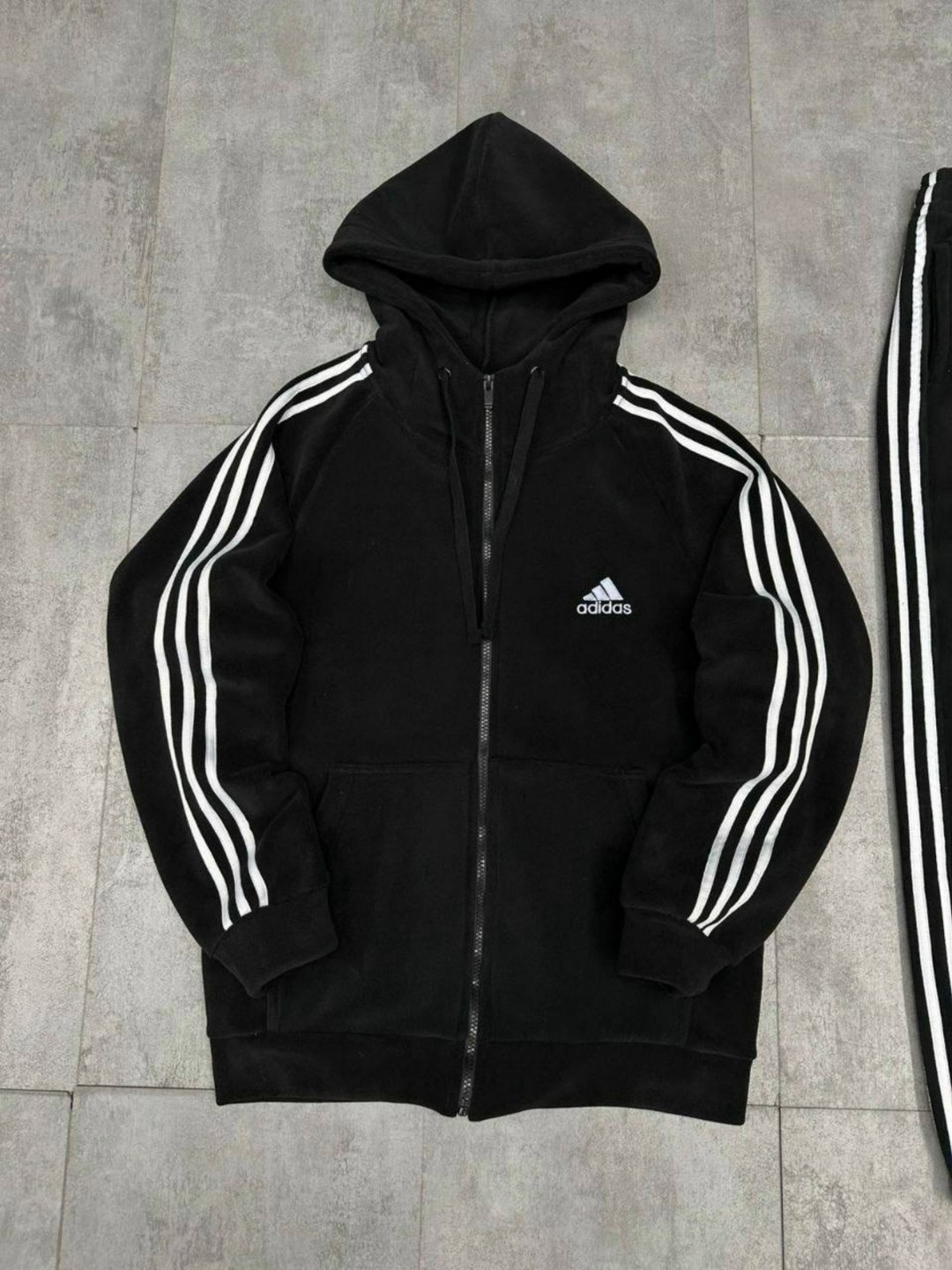 спортивный мужской костюм adidas,спортивный костюм adidas теплый,спортивный костюм adidas,спортивные костюмы адидас,костюм адидас