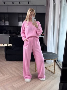 Костюм