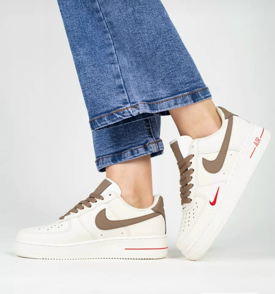 кроссовки nike air force 1,кроссовки nike air force 1 low premium white brown,мужские кроссовки nike air force 1 low,кроссовки nike air force 1 yohood rice white,nike air force 1 yohood rice white