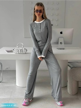 Костюм