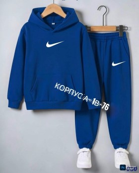 Костюм