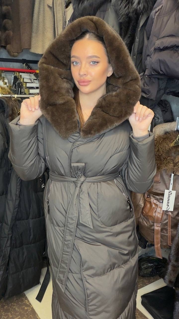 пуховик зимний женский,удлиненный пуховик,длинный пуховик,пуховик с натуральным мехом,пуховик женский