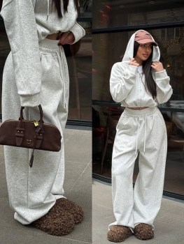 Костюм