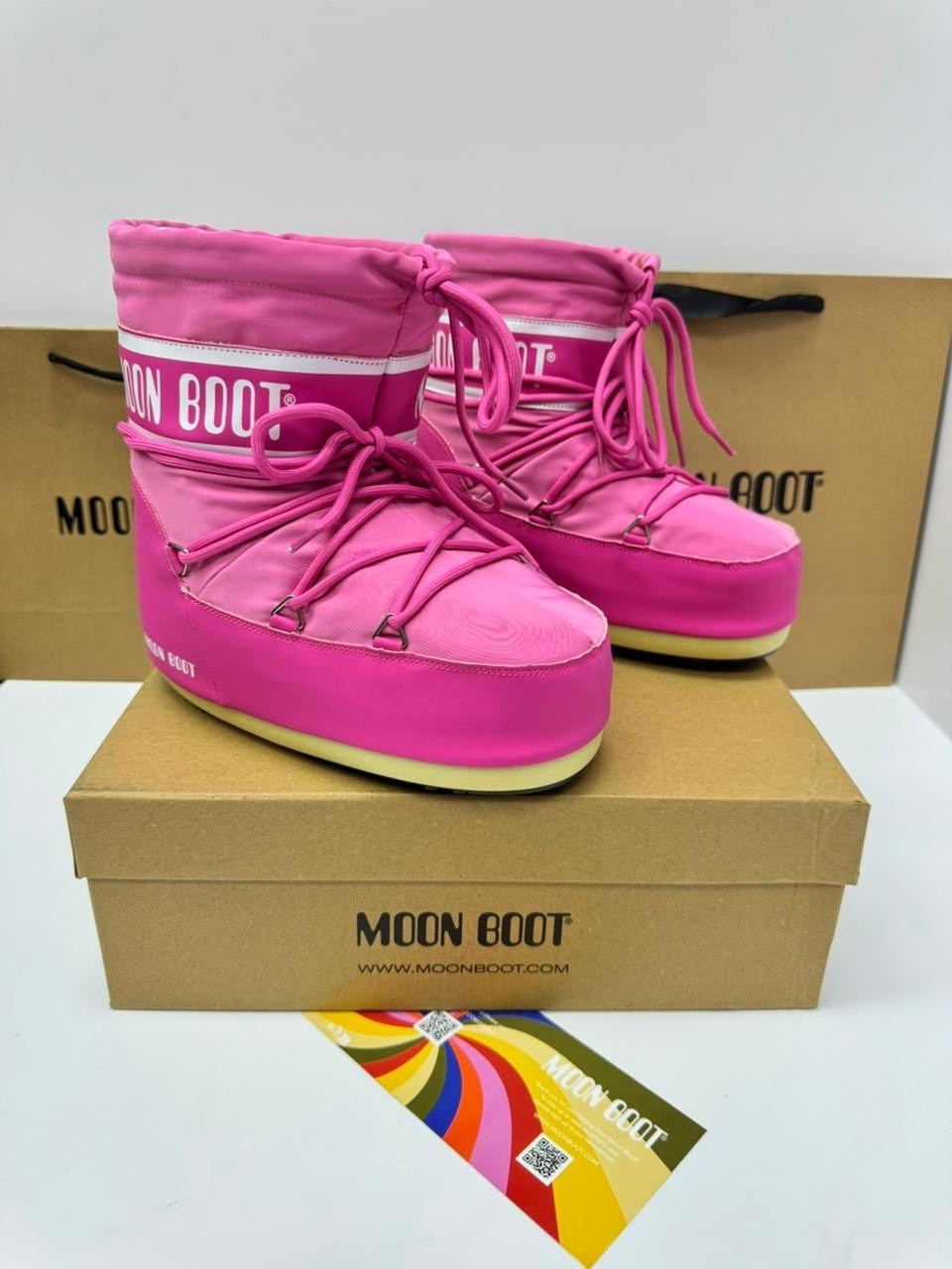 низкие зимние ботинки icon moon boot розовый,луноходы moon boot,moon boot розовый,зимние сапоги moon boot розовый,ботинки moon boot