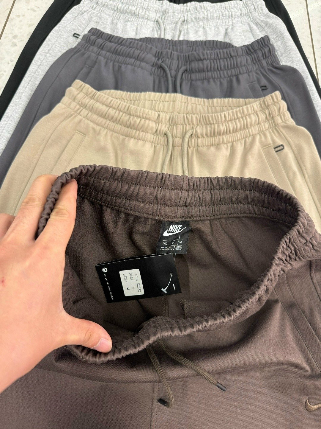 брюки мужские спортивные,брюки спортивные,брюки спортивные stylmart premium,спортивные штаны мужские,спортивные брюки мужские laina 740 серые 54 ru