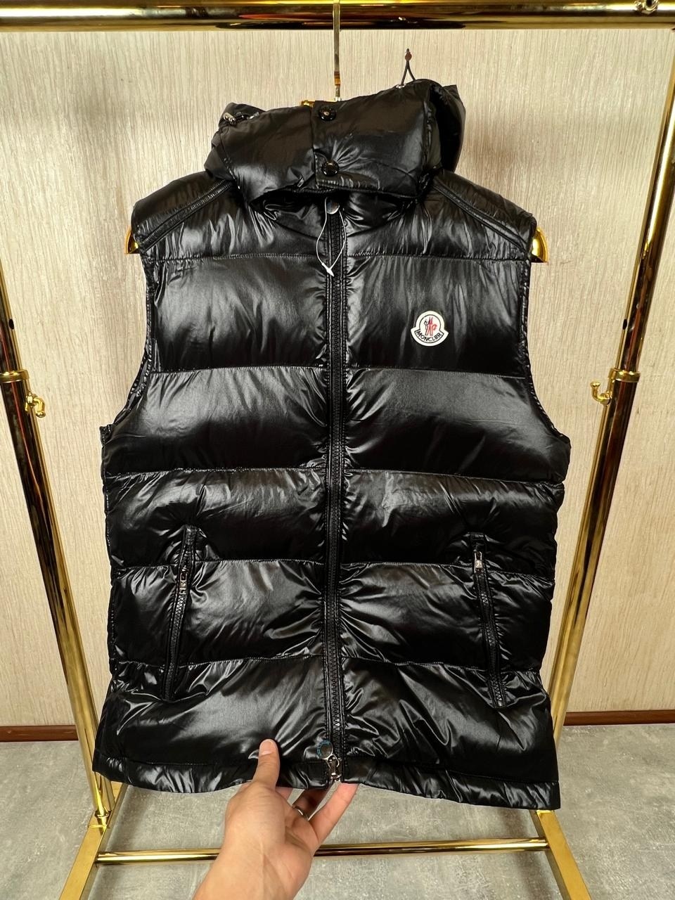 жилет moncler,жилетка moncler,жилетка монклер,жилетка монклер мужская,женская жилетка moncler bormes натуральный пух