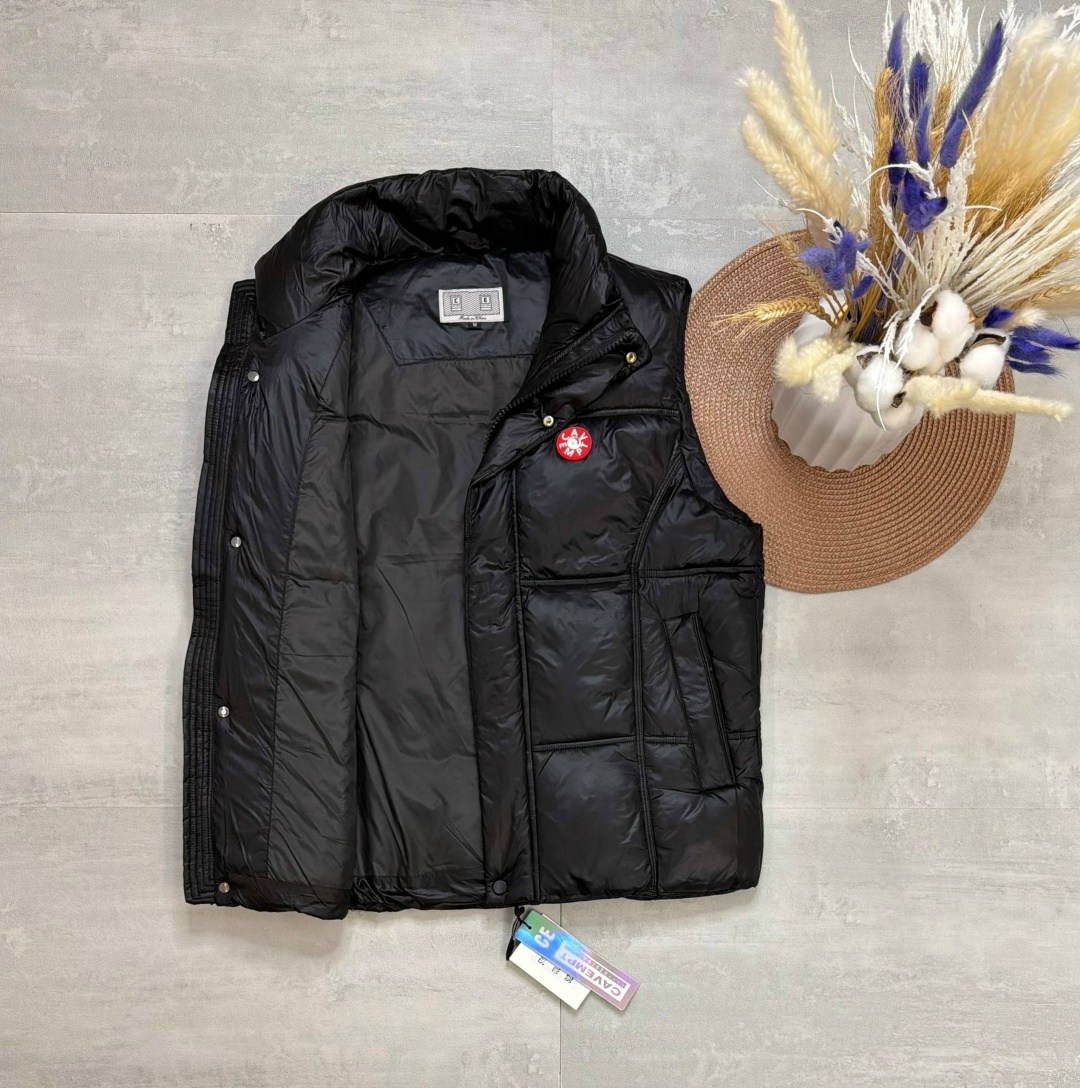 жилетка moncler,жилет moncler,безрукавка монклер мужская,жилетка,жилет