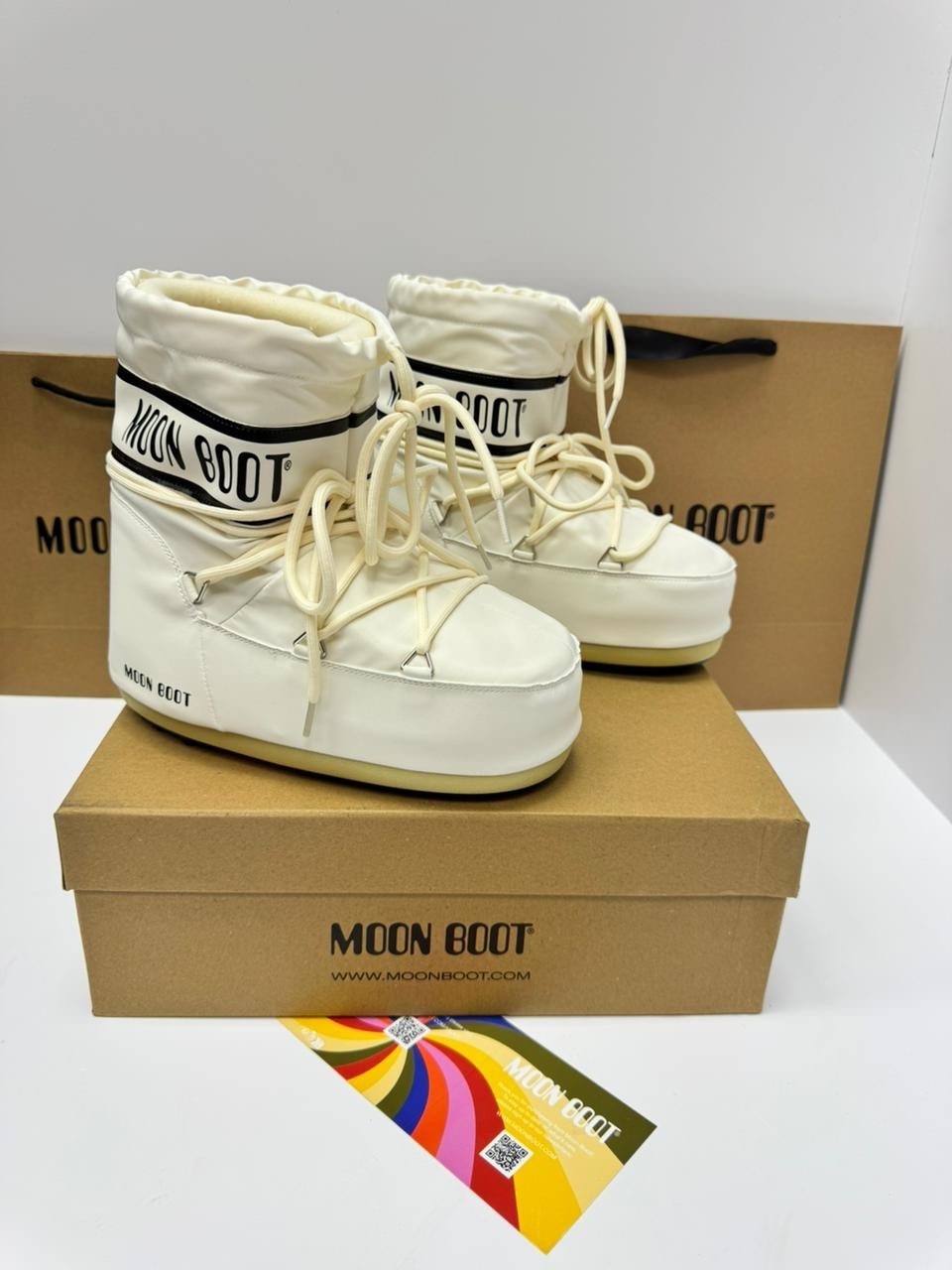 низкие зимние ботинки icon moon boot розовый,луноходы moon boot,moon boot розовый,зимние сапоги moon boot розовый,ботинки moon boot