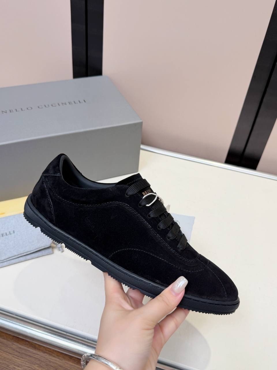 ,кроссовки alexander mcqueen,замшевые кроссовки brunello cucinelli,кроссовки brunello cucinelli,замшевые кроссовки