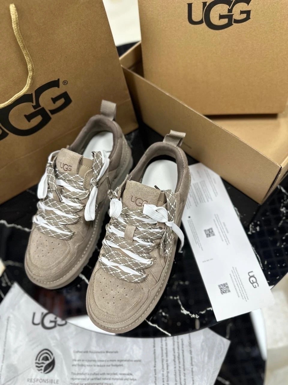 ,кроссовки ugg,кроссовки женские,кроссовки ugg lowmel chestnut коричневый,повседневные кроссовки