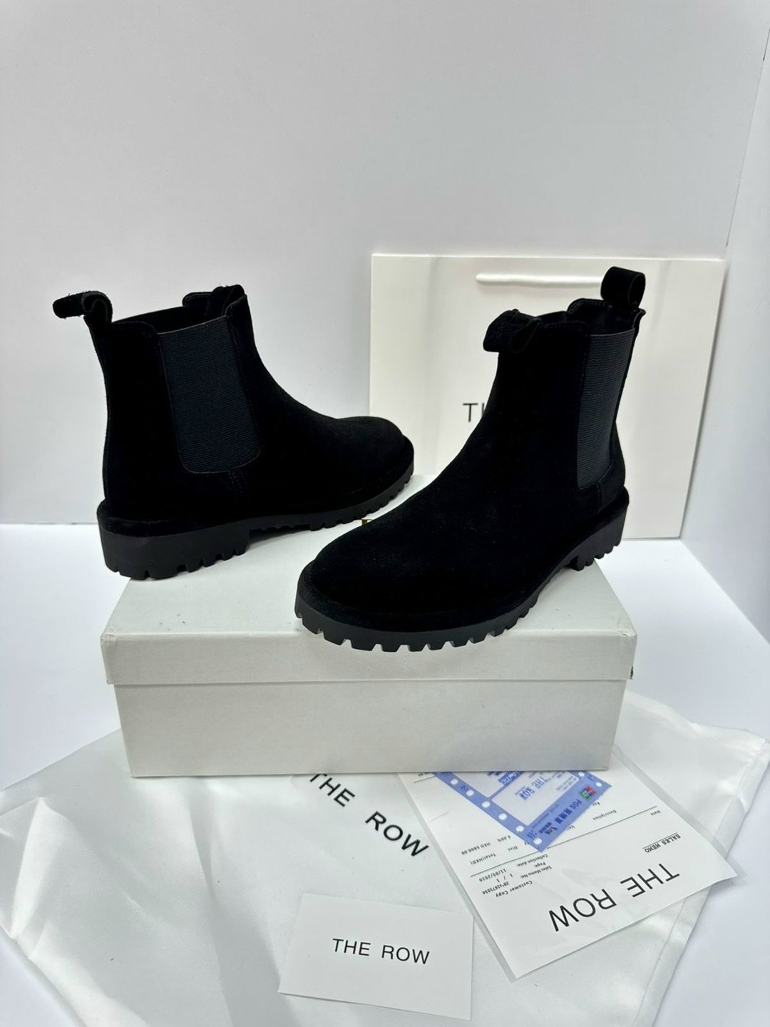 ,женские ботинки челси,челси ботинки,замшевые ботинки balenciaga,замшевые ботинки