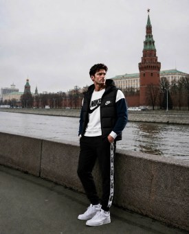 Костюм