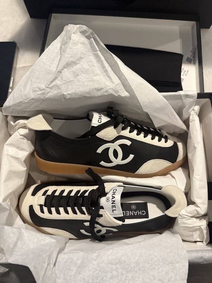 кроссовки chanel,кроссовки женские chanel,кеды женские chanel,женские кроссовки,стильные кроссовки