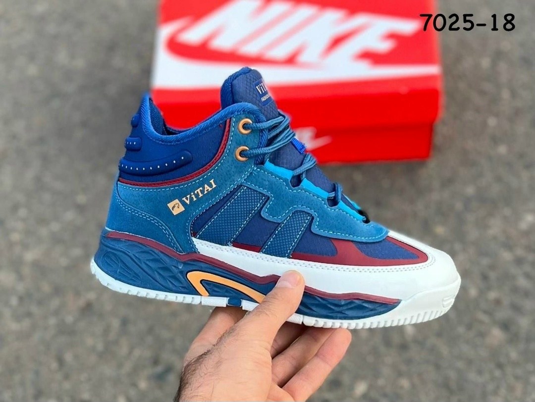 кроссовки,,женские кроссовки,зимние кроссовки новые 40-45 adidas niteball,кроссовки текстиль