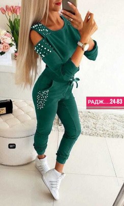 Костюм