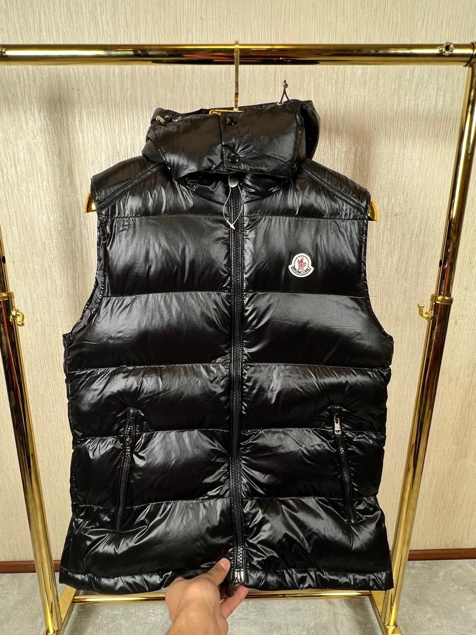 жилет moncler,жилетка moncler,жилетка монклер,жилетка монклер мужская,женская жилетка moncler bormes натуральный пух