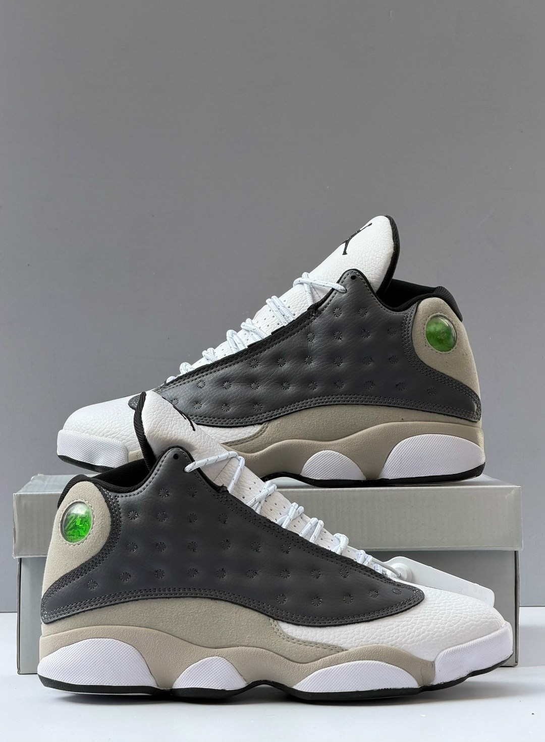 кроссовки air jordan 13 retro atmosphere grey,кроссовки nike air jordan 13 retro,кроссовки air jordan 13 retro gs atmosphere grey,кроссовки air jordan 13,nike air jordan 13 retro