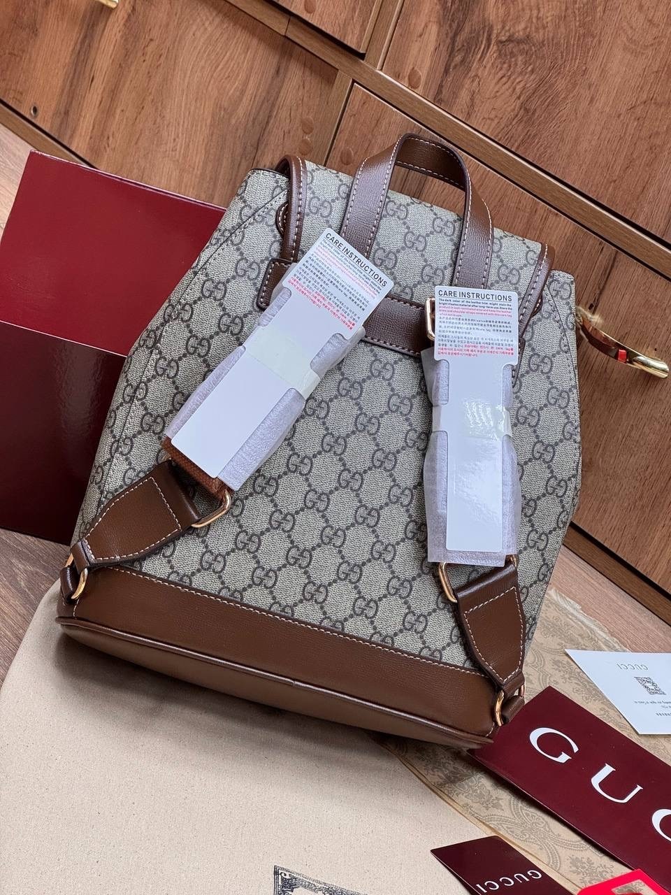 рюкзак gucci a123176 28/26/13 см коричнево-бежевый,женский рюкзак gucci,рюкзак gucci,рюкзак гуччи белый,рюкзак женский гуччи