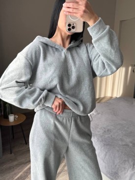 Костюм