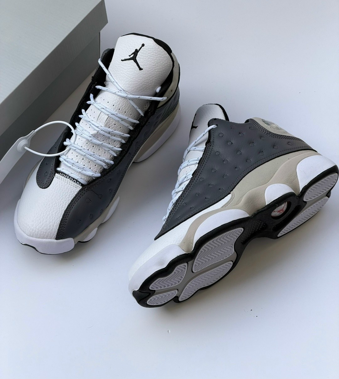 кроссовки air jordan 13 retro atmosphere grey,кроссовки nike air jordan 13 retro,кроссовки air jordan 13 retro gs atmosphere grey,кроссовки air jordan 13,nike air jordan 13 retro