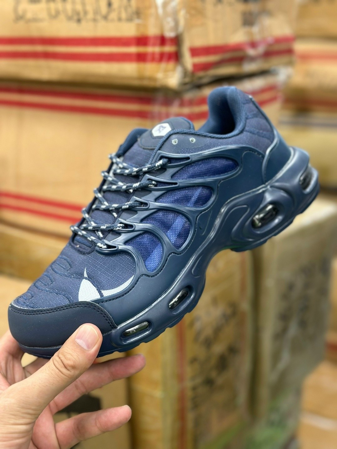 кроссовки nike air max plus,кроссовки air max tn plus nike,nike air max tn plus,nike air max plus drift,nike air max plus