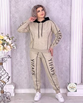 Костюм