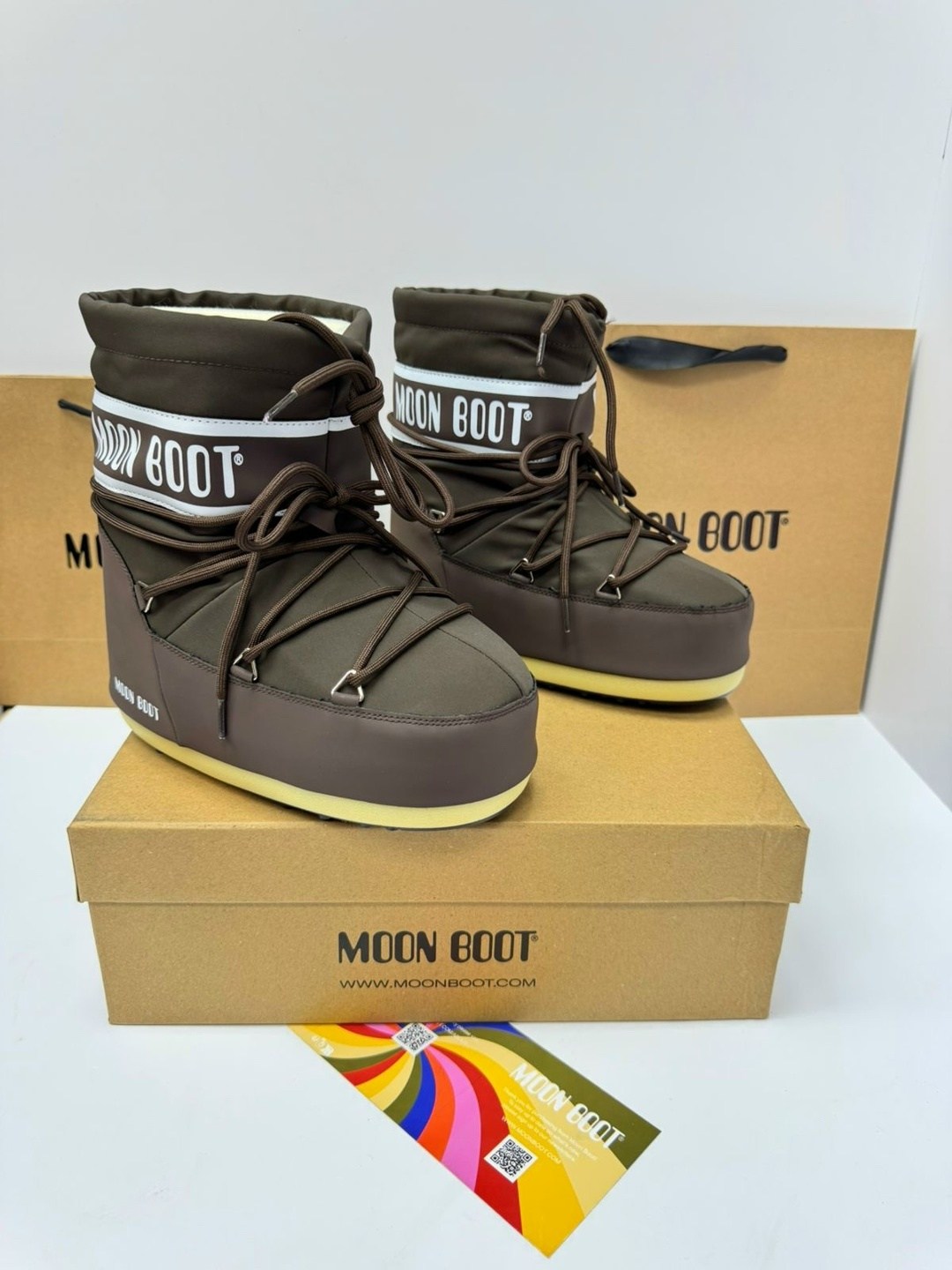 детские зимние ботинки icon nylon moon boot коричневый,луноходы moon boot,зимние ботинки moon boot,ботинки moon boot,сапоги moon из нейлона с низким логотипом moon boot черный