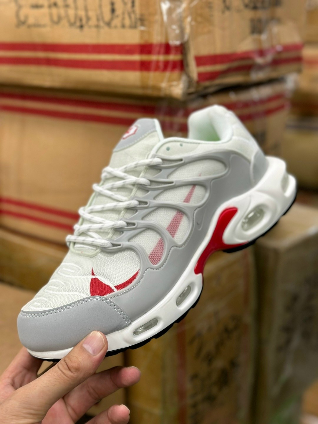 кроссовки nike air max plus,кроссовки air max tn plus nike,nike air max tn plus,nike air max plus drift,nike air max plus