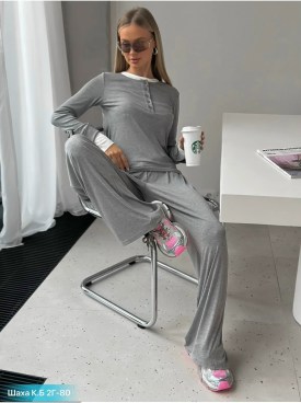 Костюм