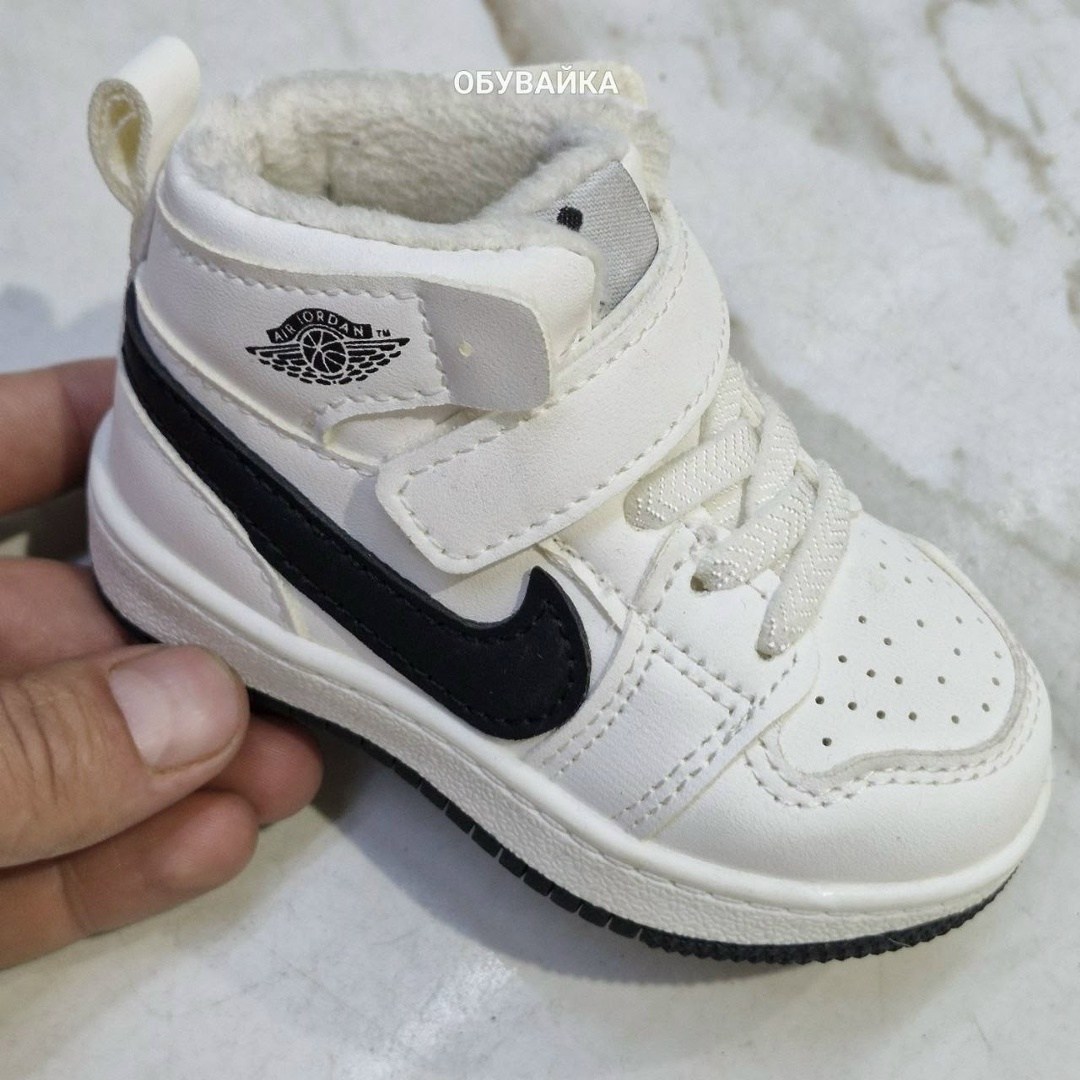 кроссовки детская,детские кроссовки,детская ,детские кроссовки nike,кроссовки