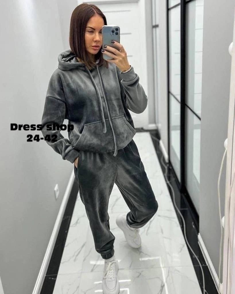 костюм спортивный,костюм спортивный велюровый,спортивный костюм женский модный велюровый,велюровый костюм женский,женский костюм спортивный