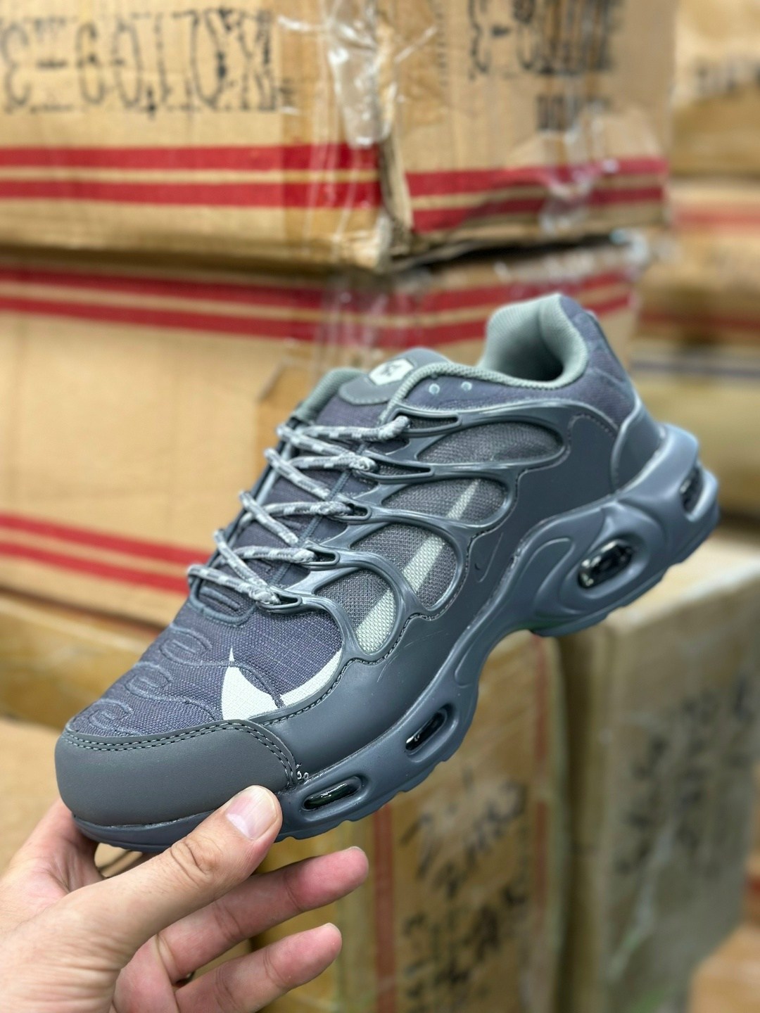 кроссовки nike air max plus,кроссовки air max tn plus nike,nike air max tn plus,nike air max plus drift,nike air max plus