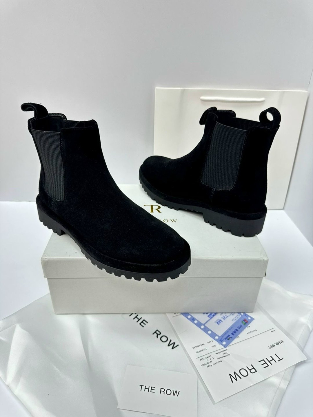 ,женские ботинки челси,челси ботинки,замшевые ботинки balenciaga,замшевые ботинки