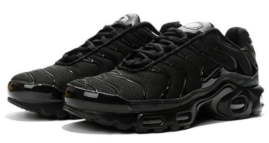 nike air max tn plus black,nike air max plus tn total black,nike air max plus tn,air max plus triple black,кроссовки nike air max plus gs triple black черный