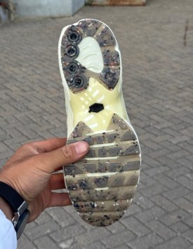 Кроссовки