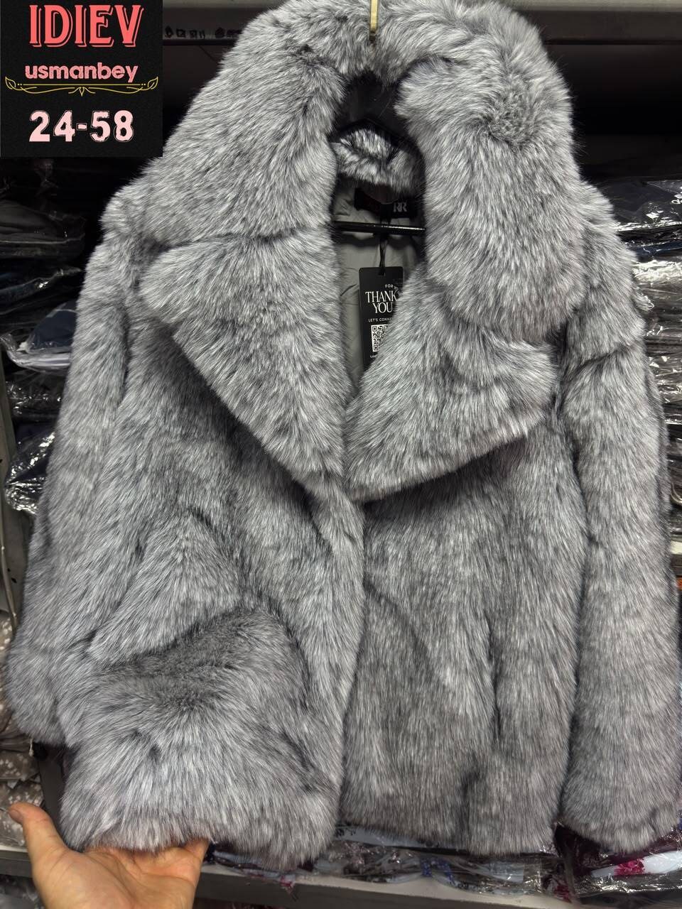 шуба белая,женская шуба,белый полушубок из меха песца,шуба из песца,шубка белая