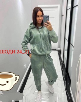 Костюм