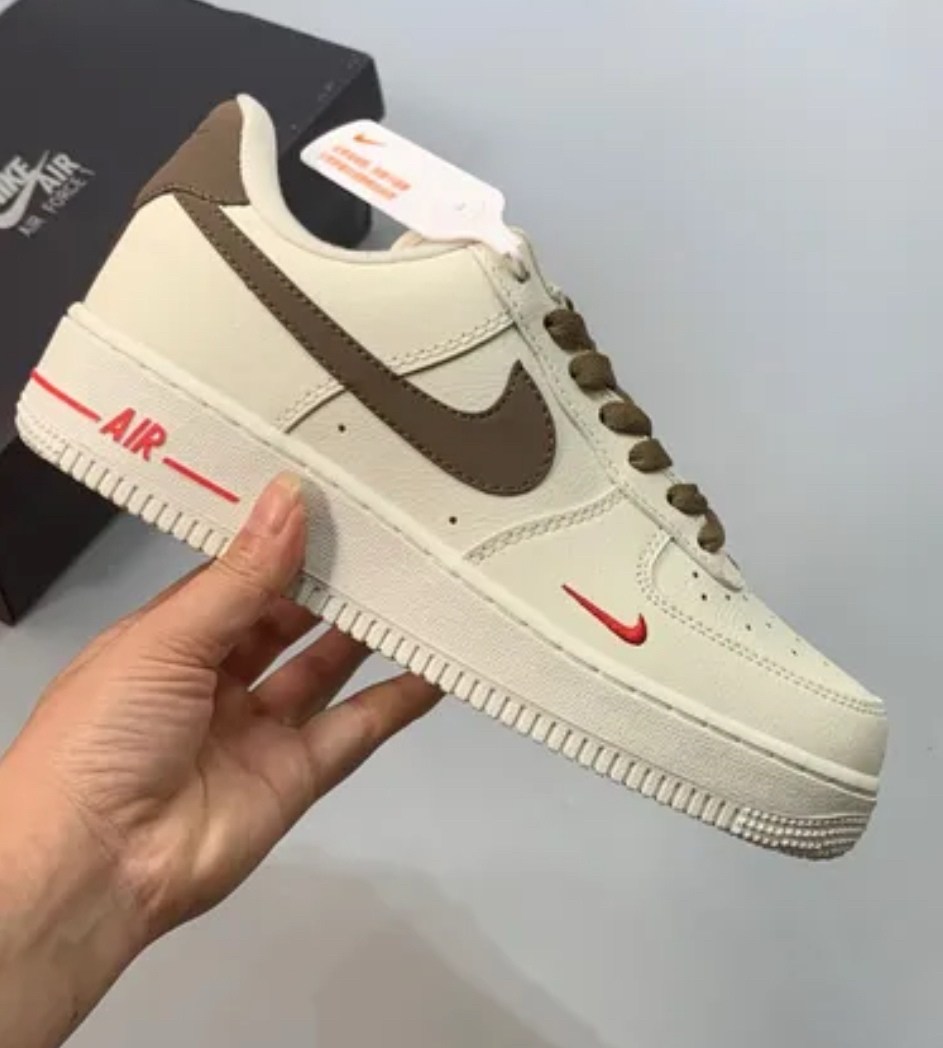 кроссовки nike air force 1,кроссовки nike air force 1 low premium white brown,мужские кроссовки nike air force 1 low,кроссовки nike air force 1 yohood rice white,nike air force 1 yohood rice white