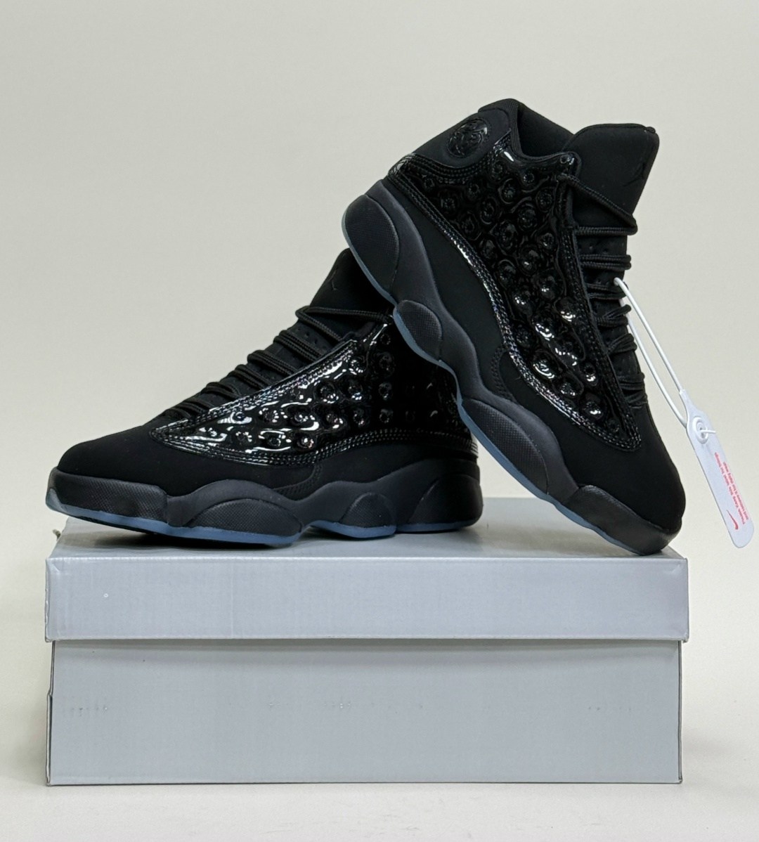 кроссовки nike air jordan 13 retro,nike air jordan 13 retro cap and gown,кроссовки мужские nike air jordan 13 retro,air jordan retro 13,jordan 13 black