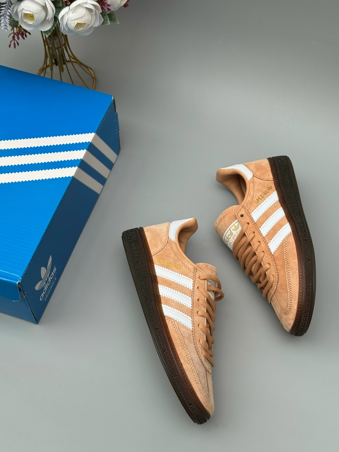 кроссовки handball spezial adidas originals,adidas originals handball spezial,adidas handball spezial,кроссовки adidas handball spezial,кроссовки adidas spezial