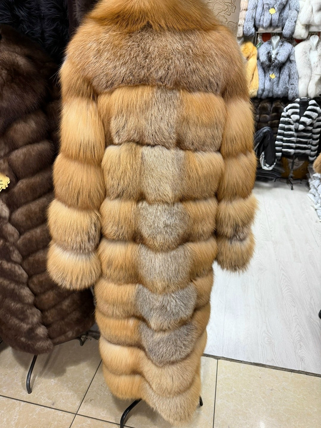 шуба из лисы,шуба лиса,шуба из меха лисы,шуба из лисы женская,шуба рыжая из меха лисы поперечная