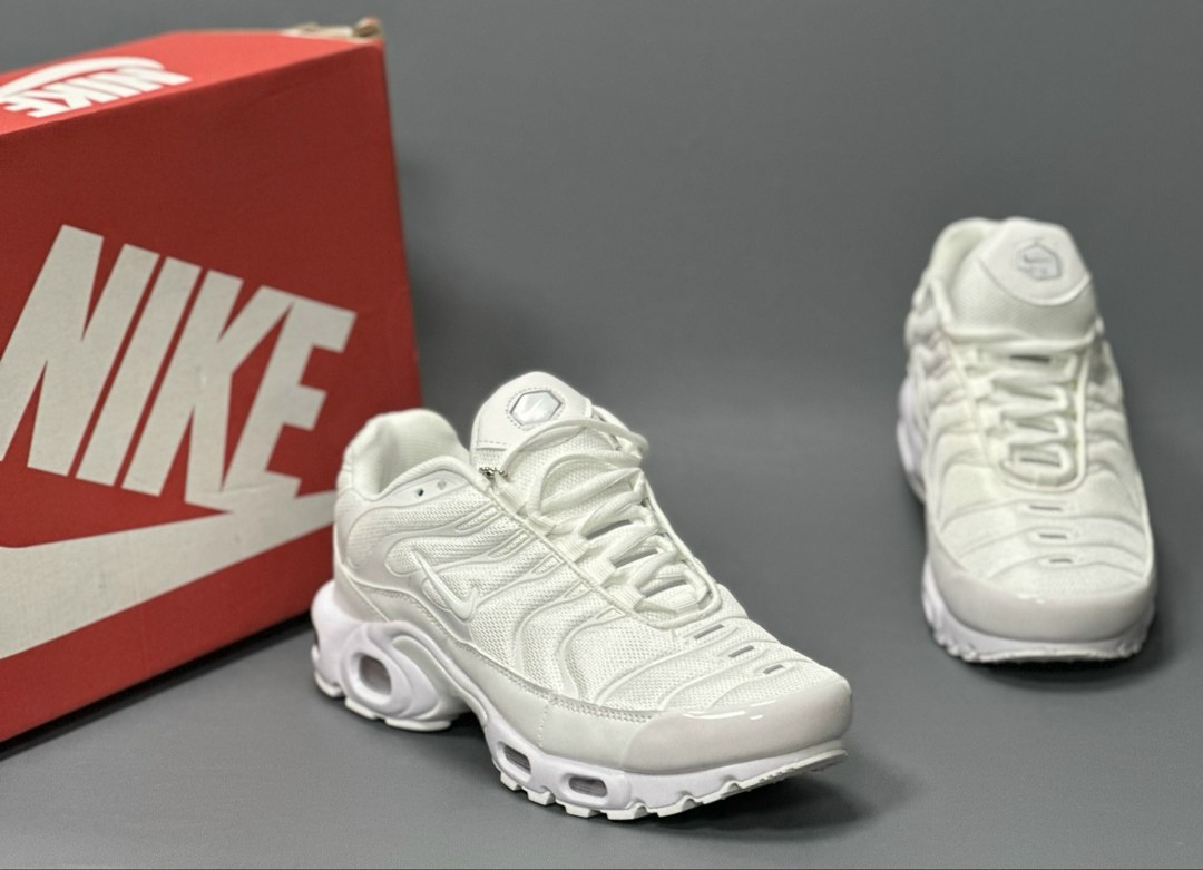 кроссовки nike air max plus tn,кроссовки nike air max tn plus мужские,кроссовки nike air max plus,кроссовки мужские nike air max plus,nike air max plus tn