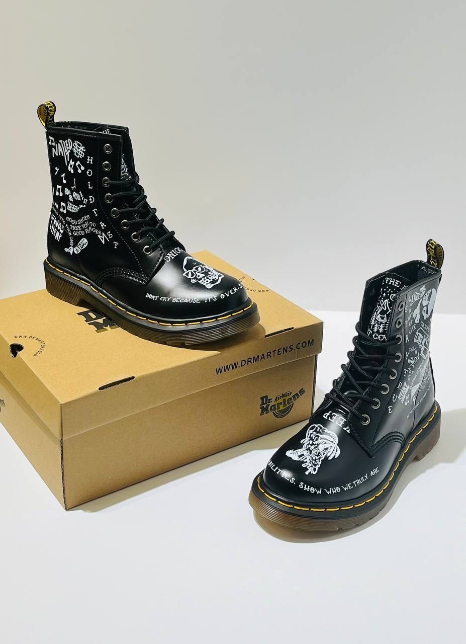 ,dr martens 1460 scribble,ботинки dr martens,ботинки dr,женская