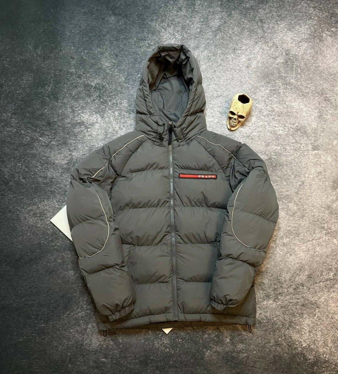 пуховик prada,пуховик мужской prada,куртка зимняя,зимняя куртка мужская prada,мужская зимняя куртка
