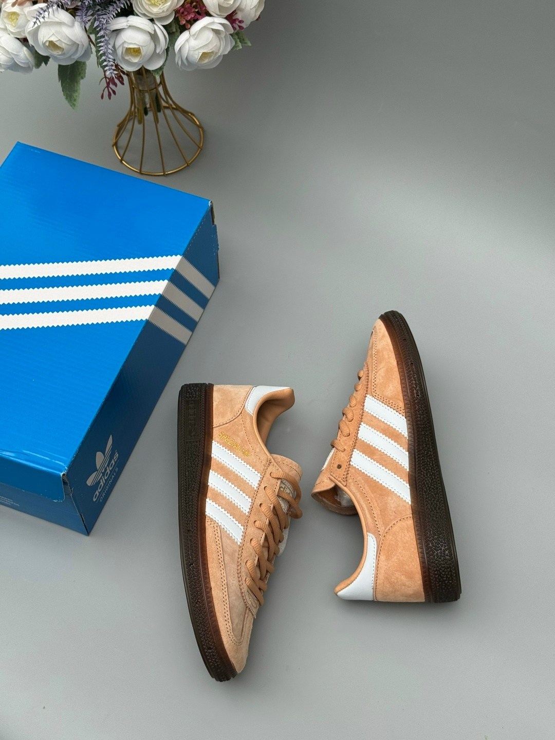 кроссовки handball spezial adidas originals,adidas originals handball spezial,adidas handball spezial,кроссовки adidas handball spezial,кроссовки adidas spezial