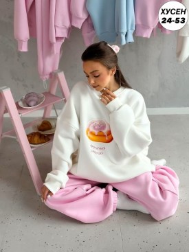 Костюм