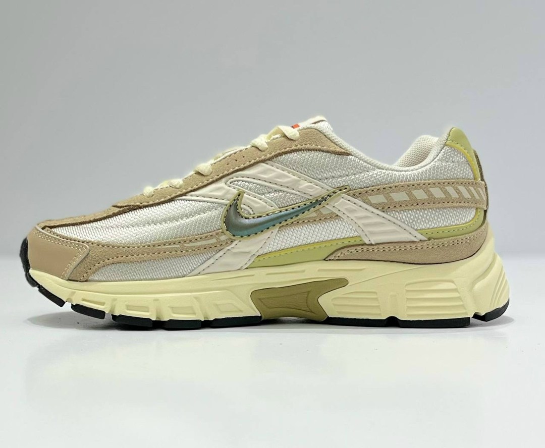 кроссовки nike initiator,мужские беговые кроссовки initiator от finish line nike бежевый,кроссовки,кроссовки мужские nike initiator light bone/limestone/olive aura/cargo khaki,повседневные кроссовки