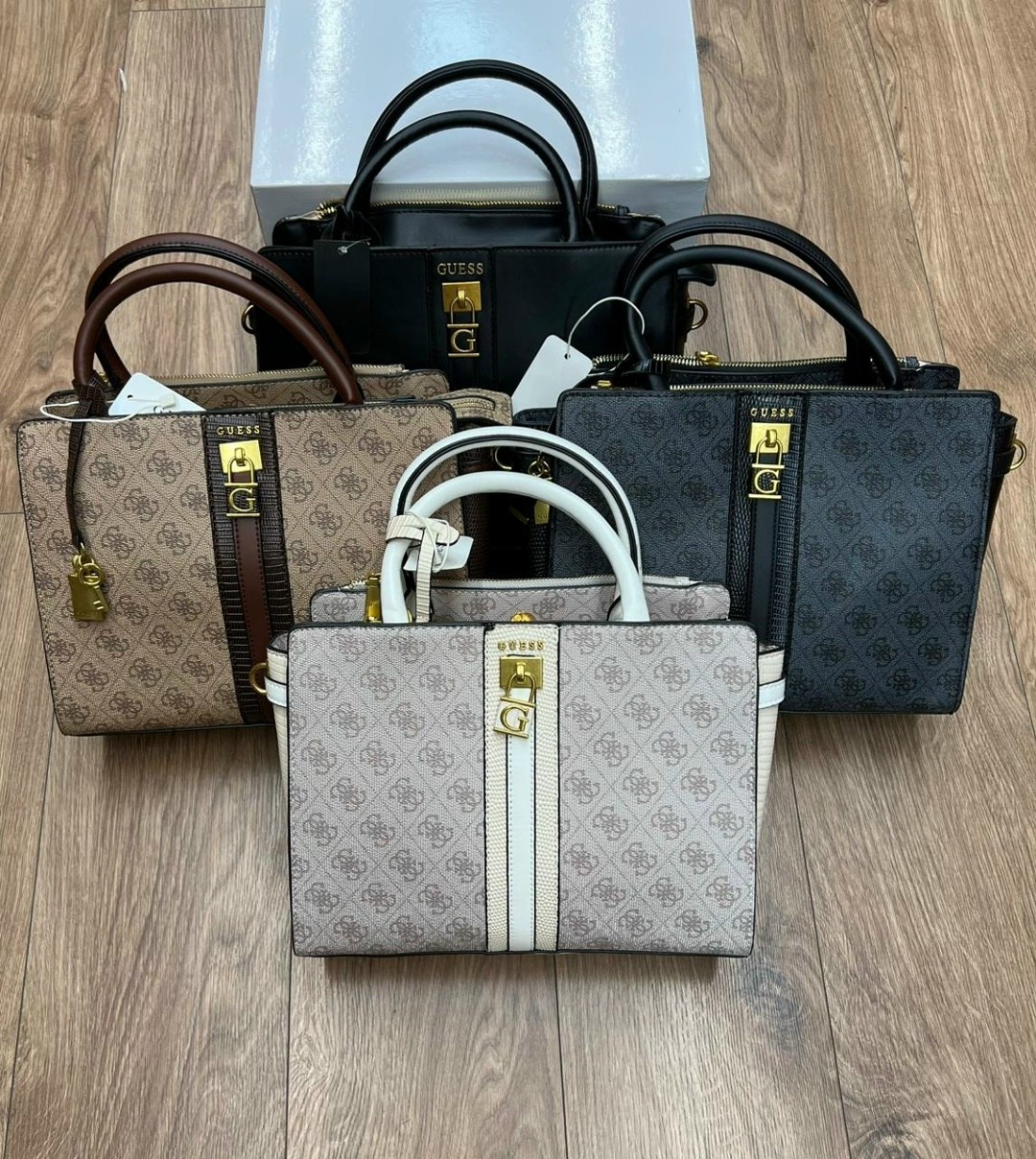 сумка guess,сумка женская guess,guess сумка тоут,сумка,guess сумка шоппер