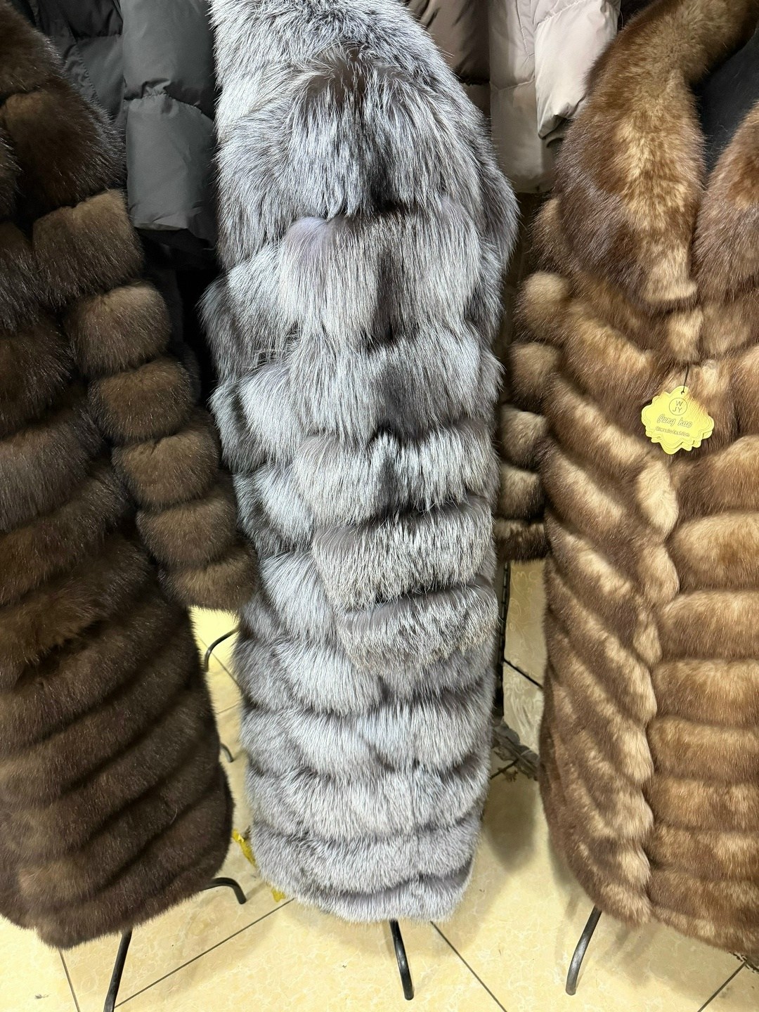 жилетка из чернобурки,жилет из чернобурки,меховая жилетка,удлиненный меховой жилет из чернобурки,меховой жилет