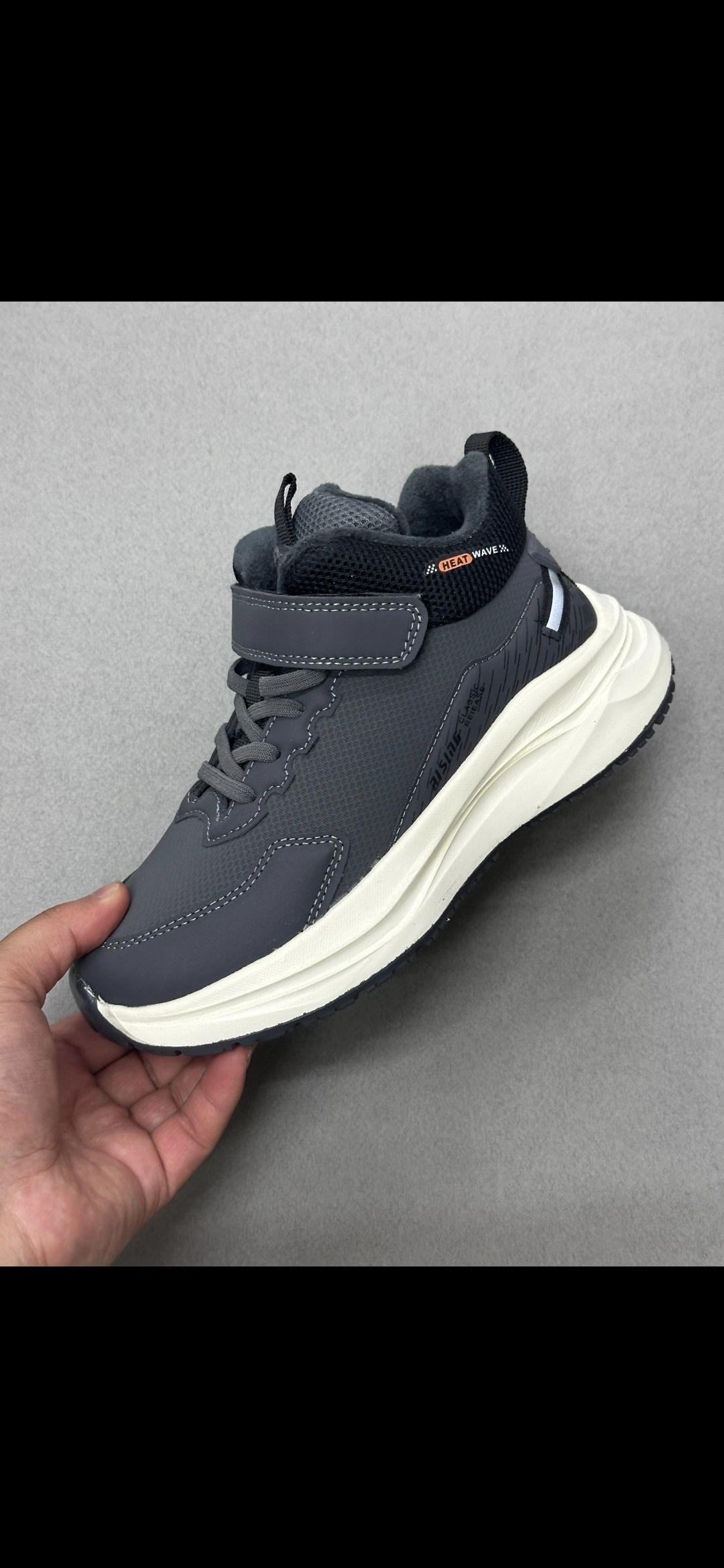 кроссовки,,спортивная ,кроссовки мальчику,merrell  детская